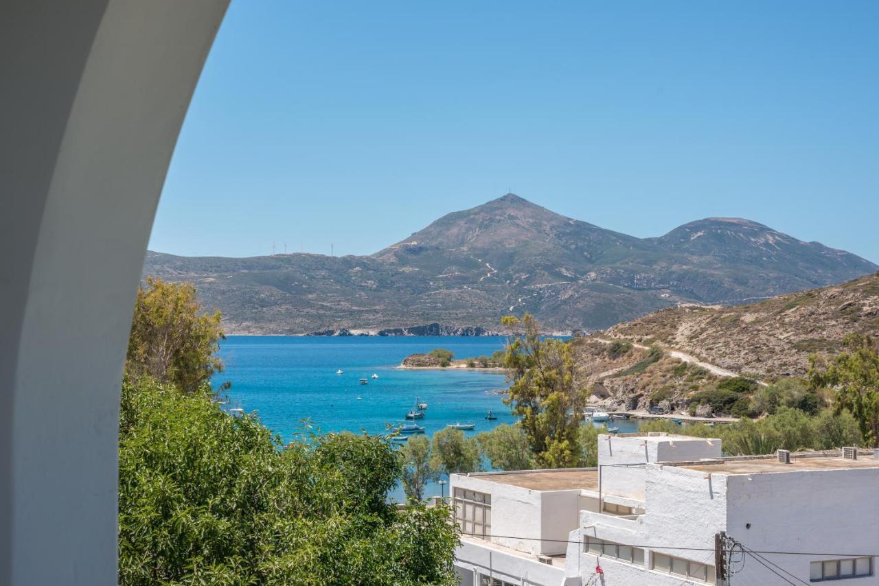 Areti'S Milos Guesthouses Adamantas  Exterior photo