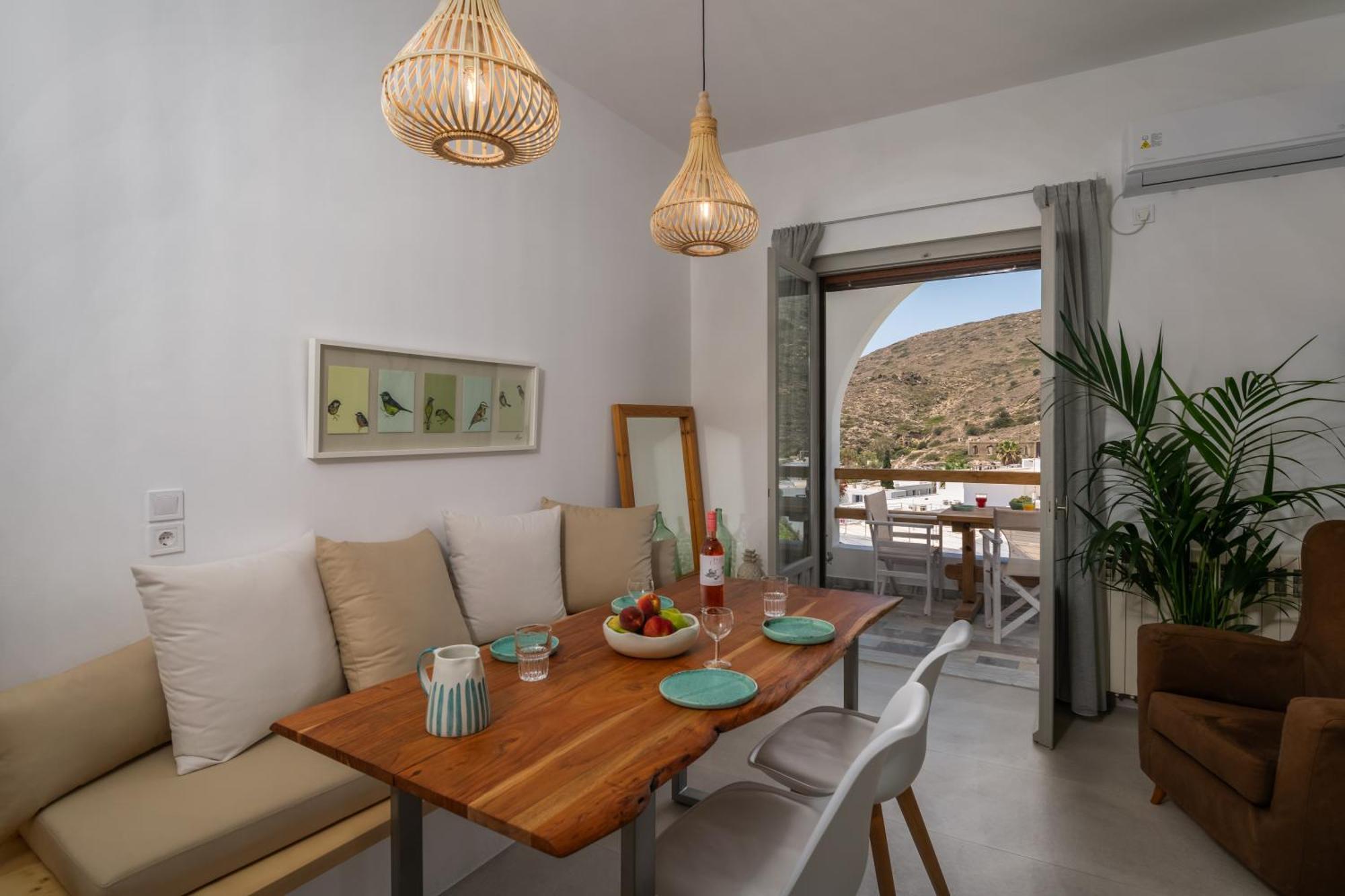 Areti'S Milos Guesthouses Adamantas  Exterior photo